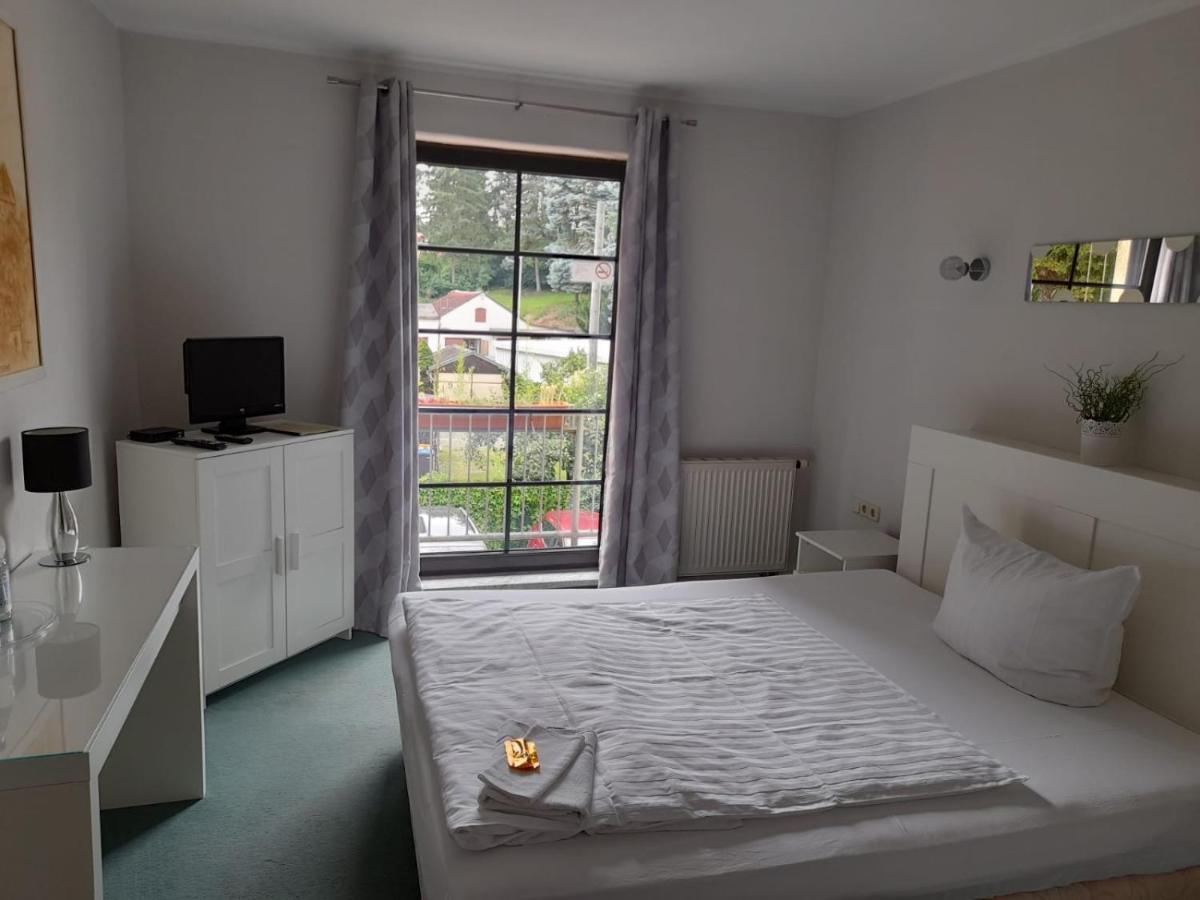 Hotel Am Kreischaer Park Экстерьер фото
